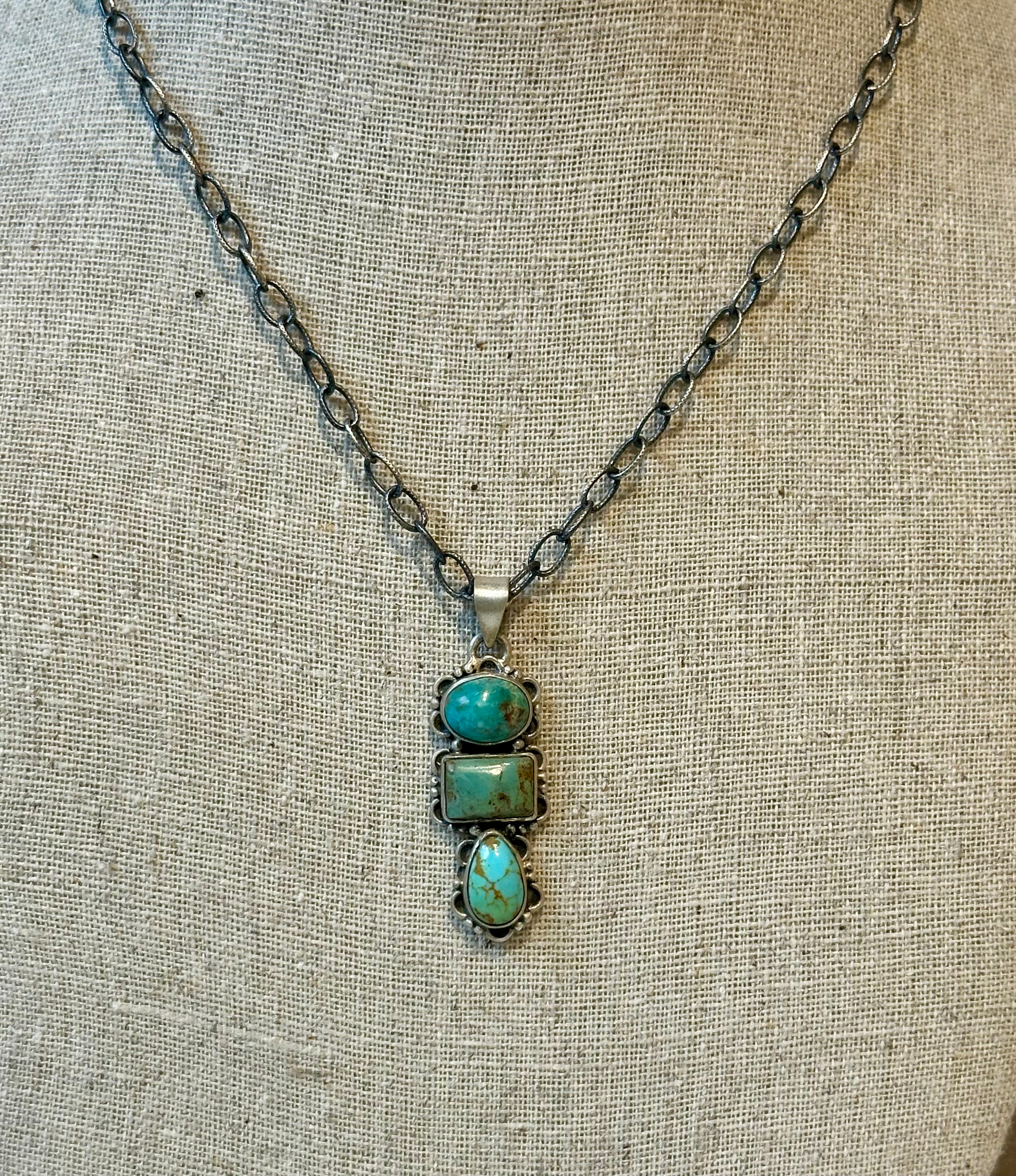 Mine 8 Turquoise Necklace