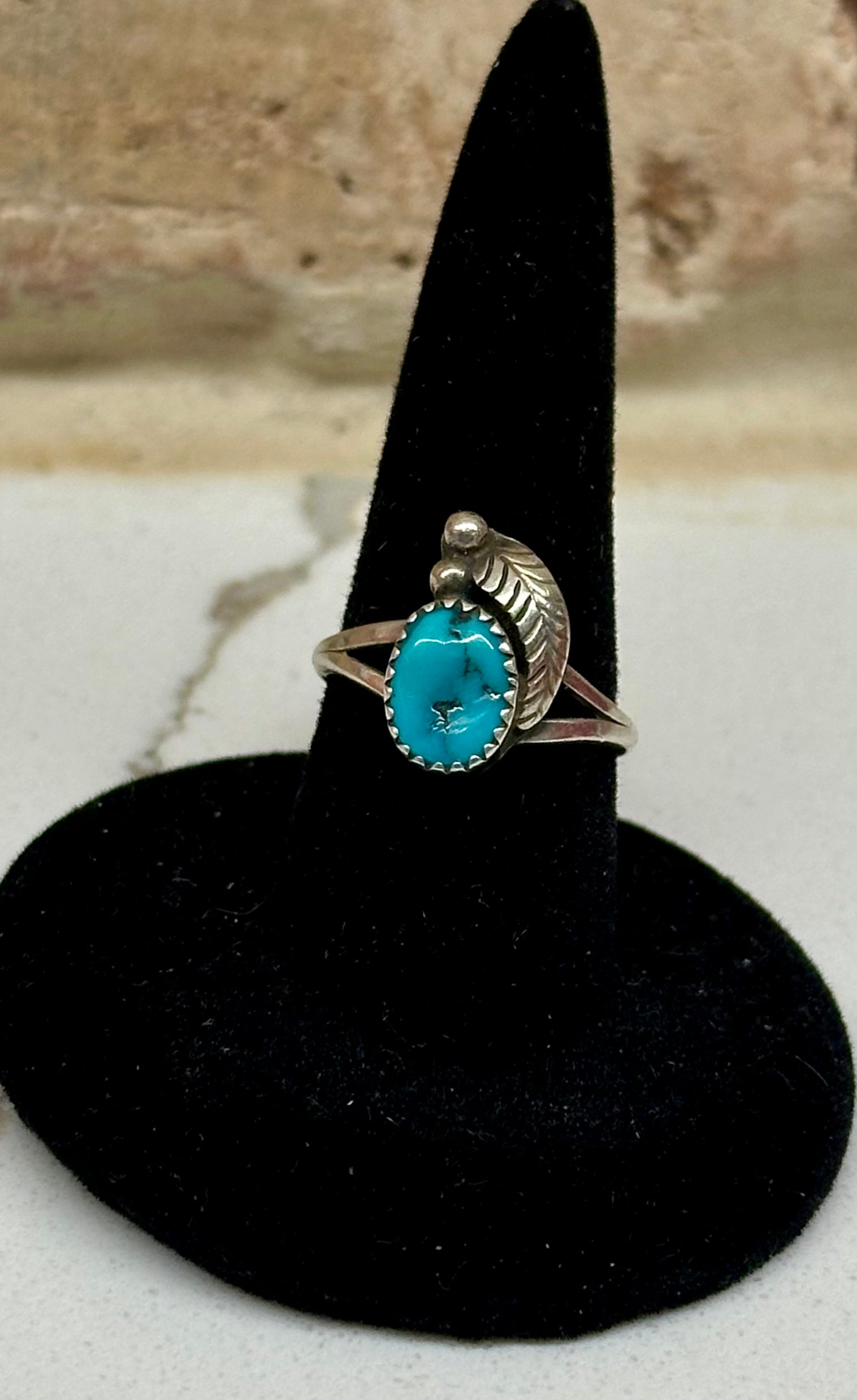Vintage Kingman Turquoise Sterling Silver Ring